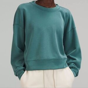 LULULEMON Softstreme Perfectly Oversized Cropped Crew - Green Jasper, Size 6